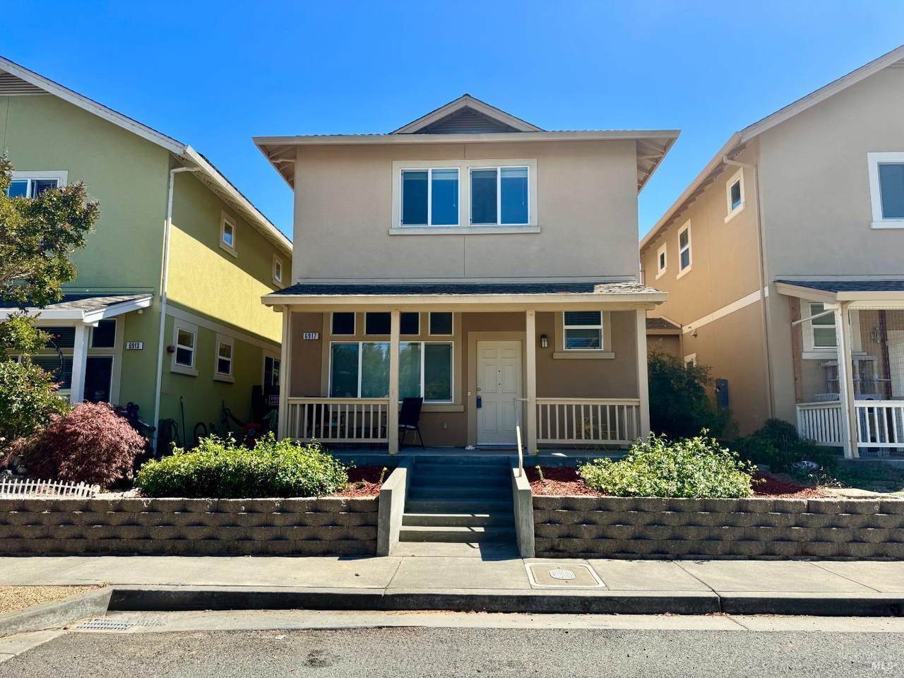 6917 Redwood Avenue - Photo 1