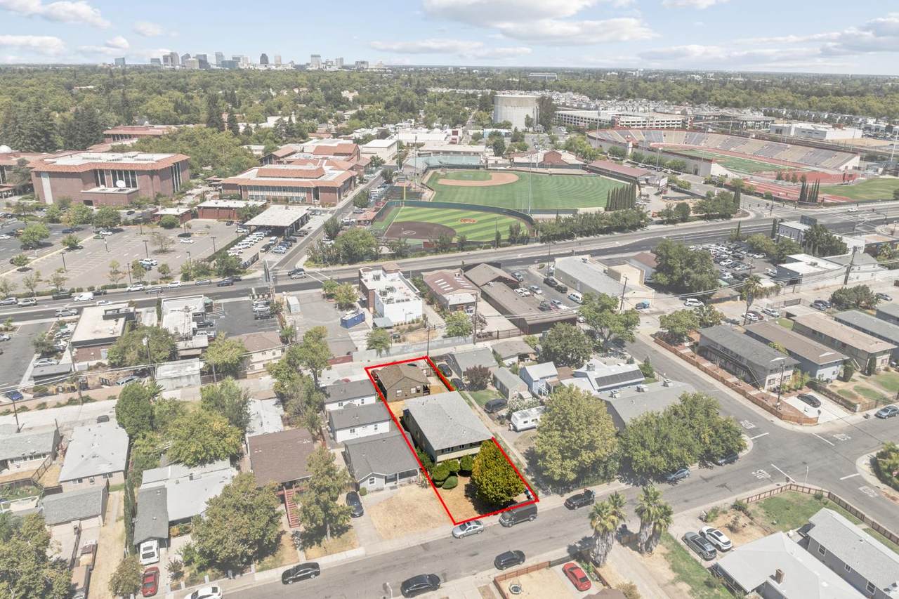 2123 15th Avenue - Photo 1