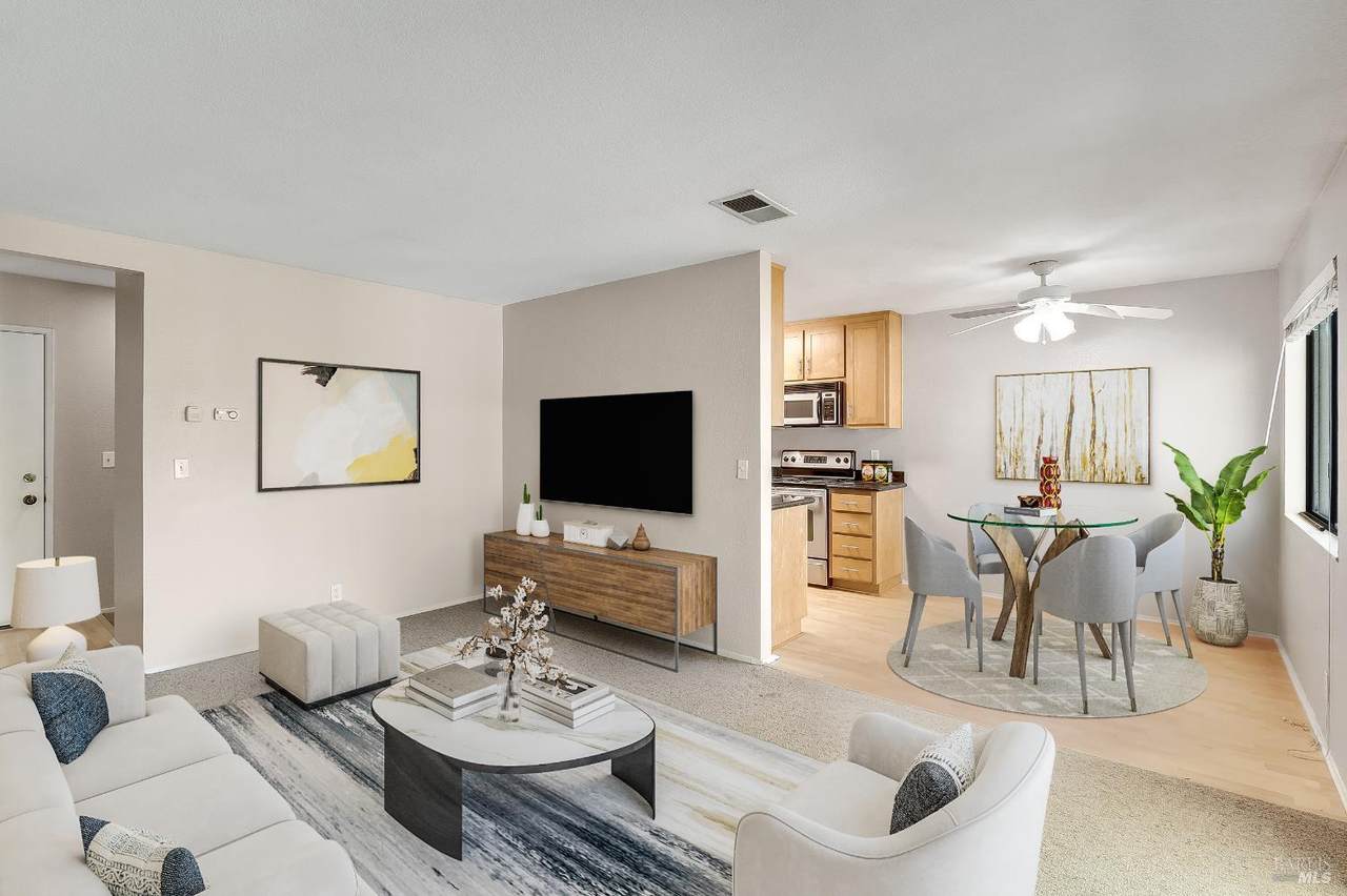 900 Cambridge Drive - Photo 1