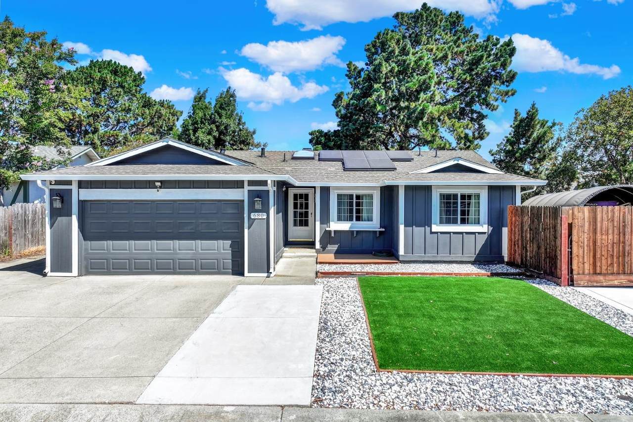 680 Silver Lake Drive - Photo 1