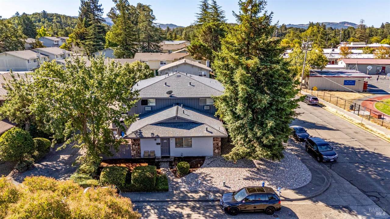 5020 Roma Street - Photo 1