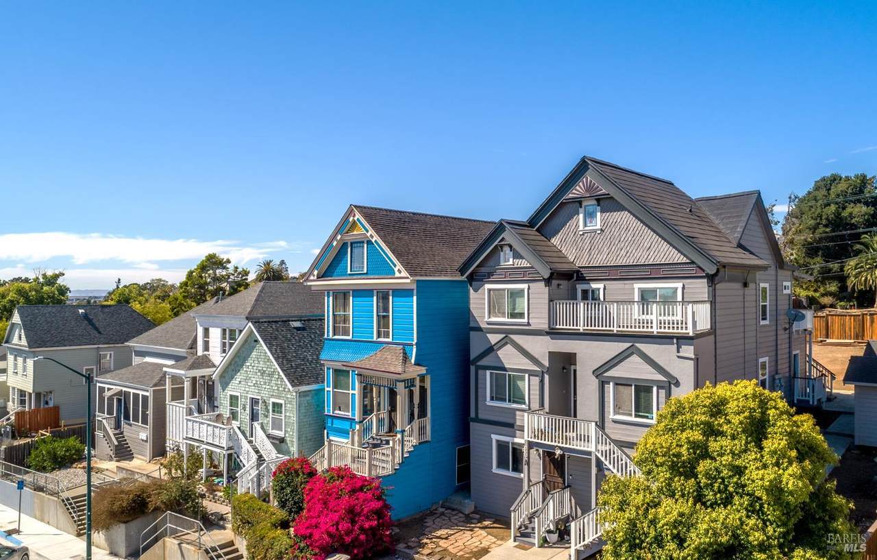 330 Capitol Street - Photo 1