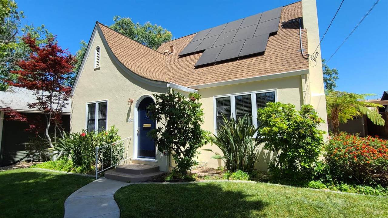 514 12th Street - Photo 1