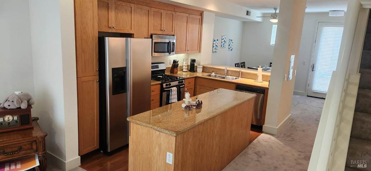 318 City Center Drive - Photo 1