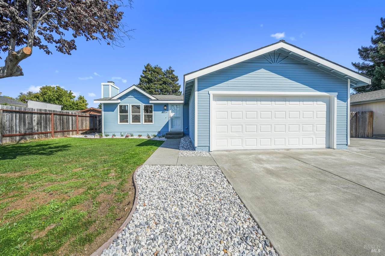 224 Pinecreek Lane - Photo 1