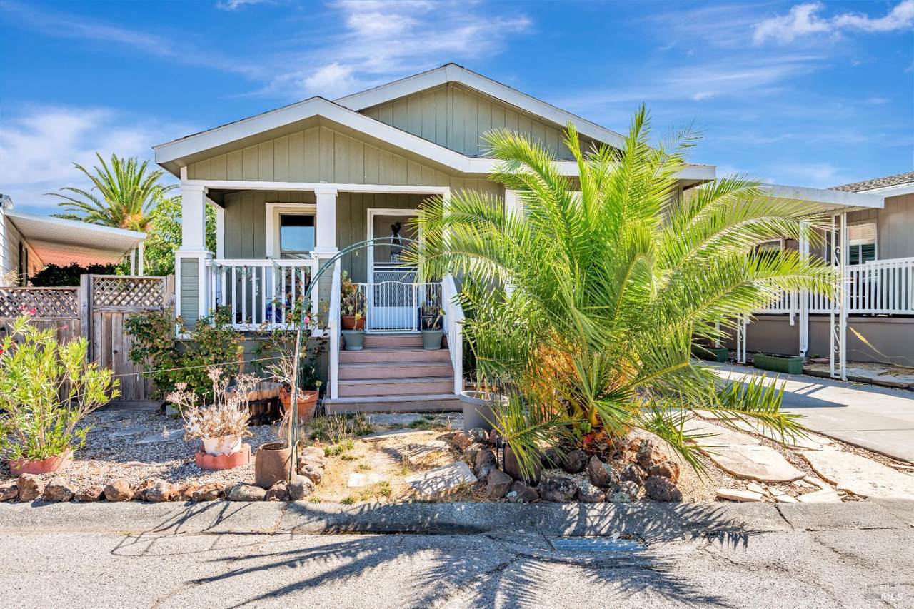 243 Teton Court - Photo 1