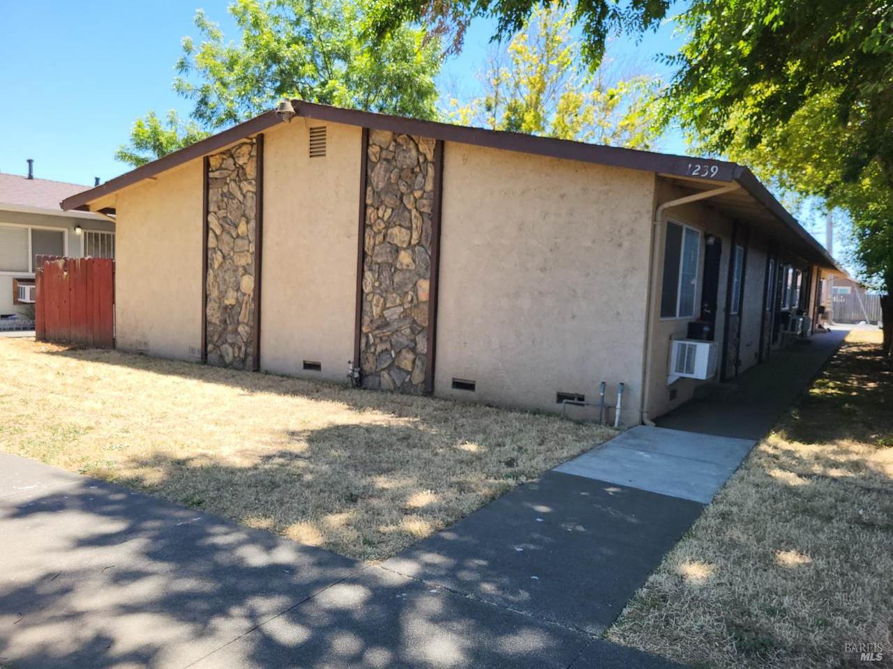 1239 Ohio Street - Photo 1