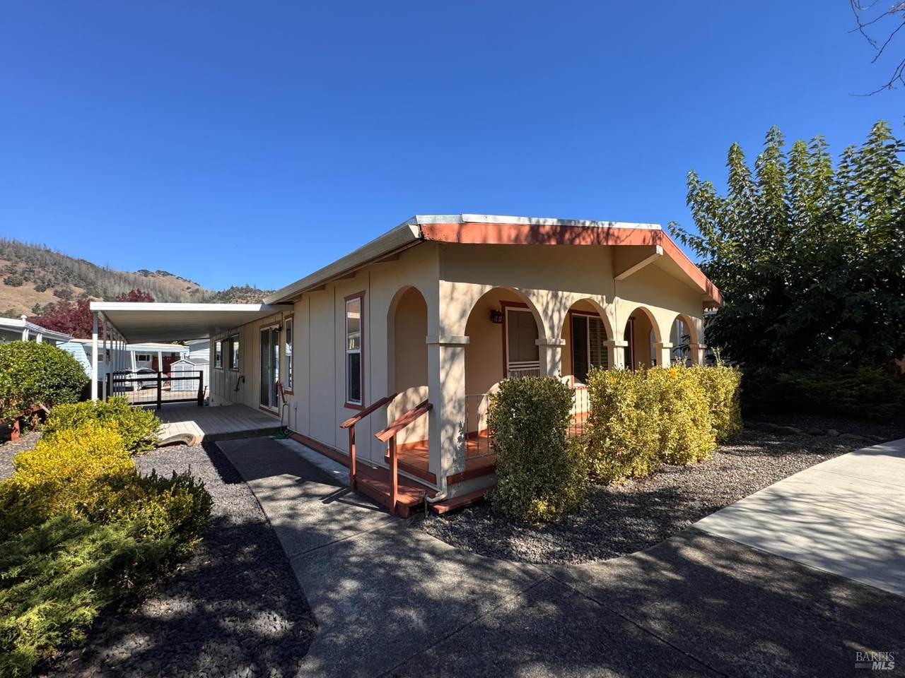 48 Shadyleaf Court - Photo 1