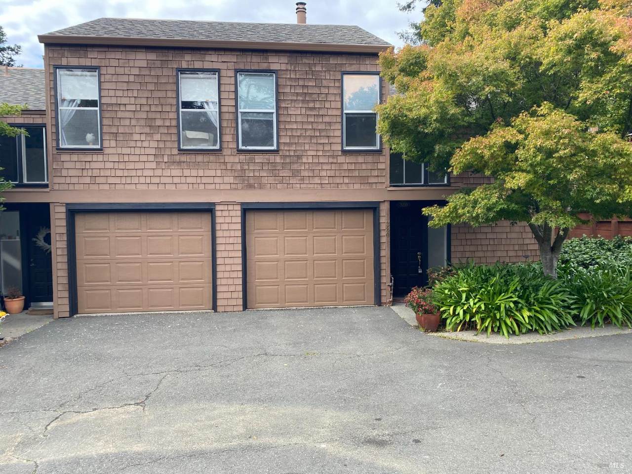 380 Sunset Way - Photo 1