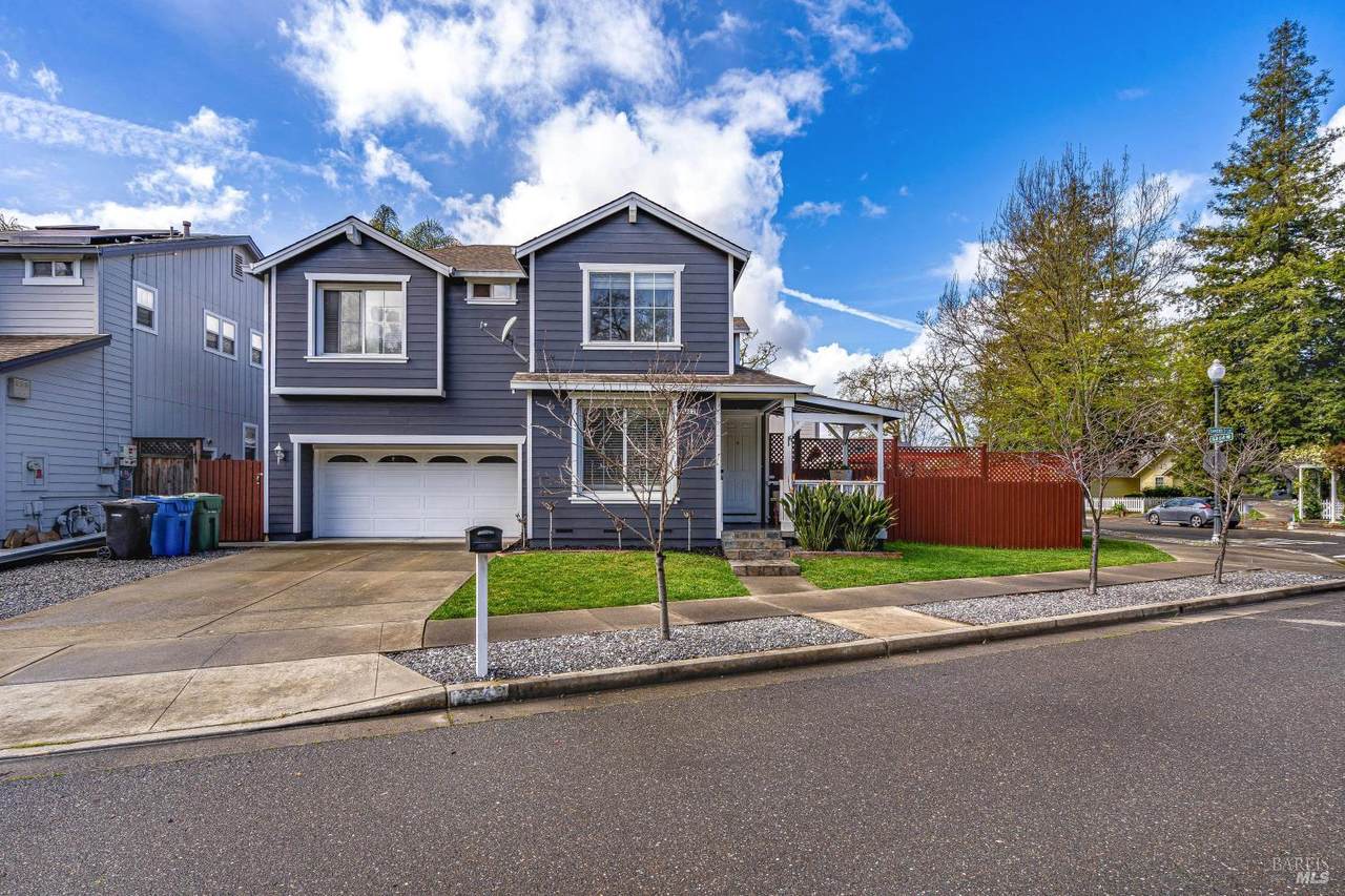 8843 Oakfield Lane - Photo 1