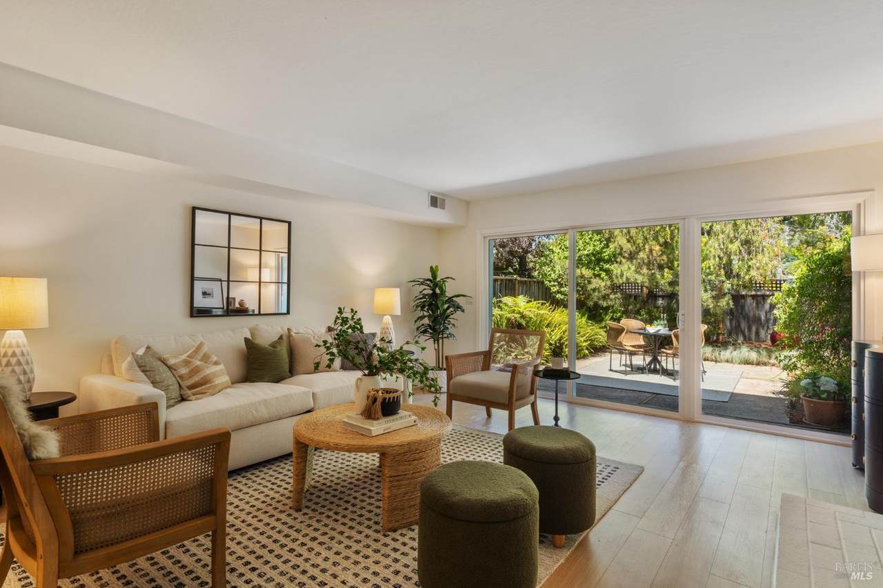 29 Porto Bello Drive - Photo 1