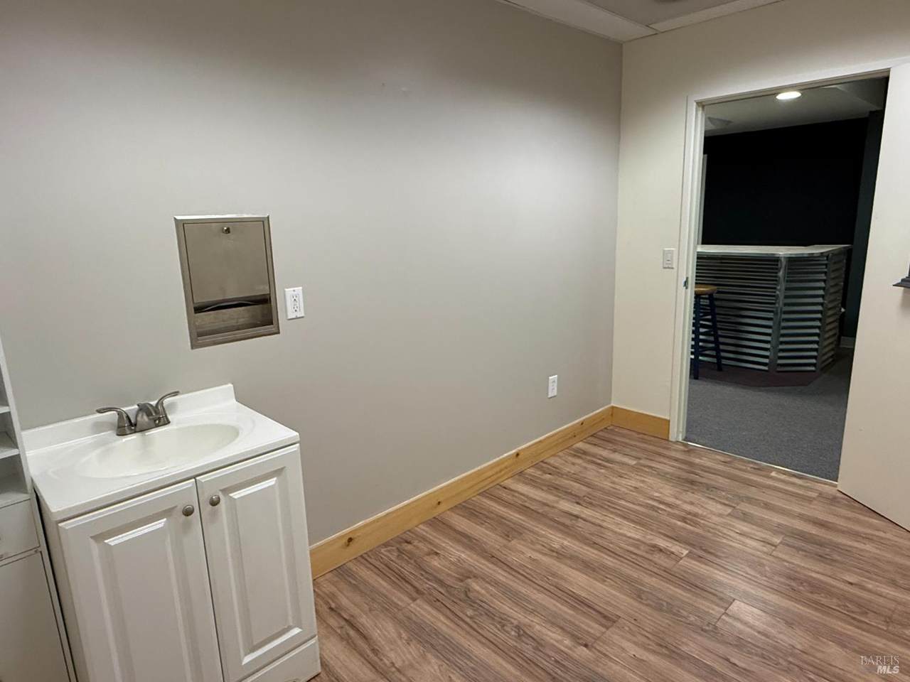 8911 Lakewood Drive - Photo 1