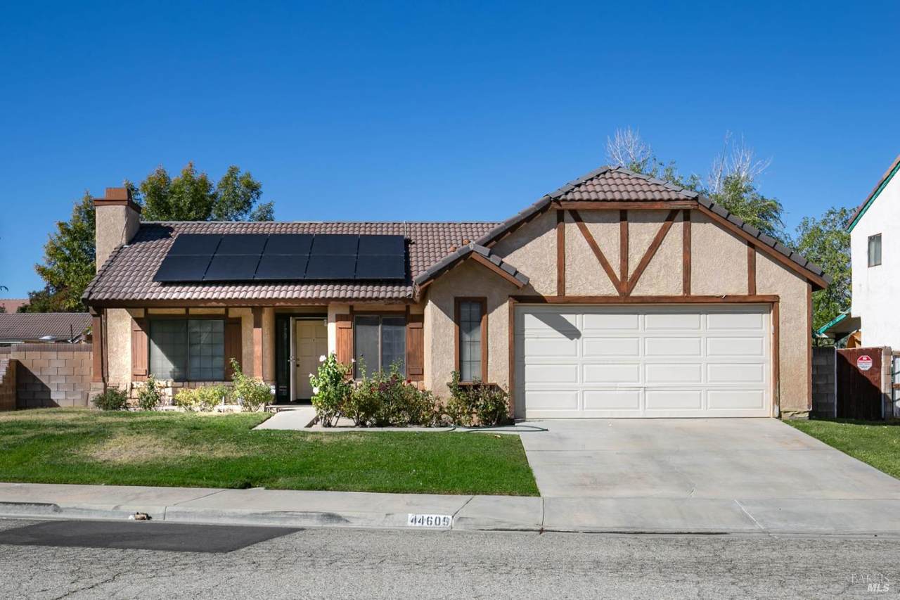 44609 Grove Lane - Photo 1