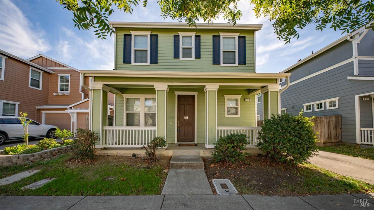 915 Liberty Drive - Photo 1