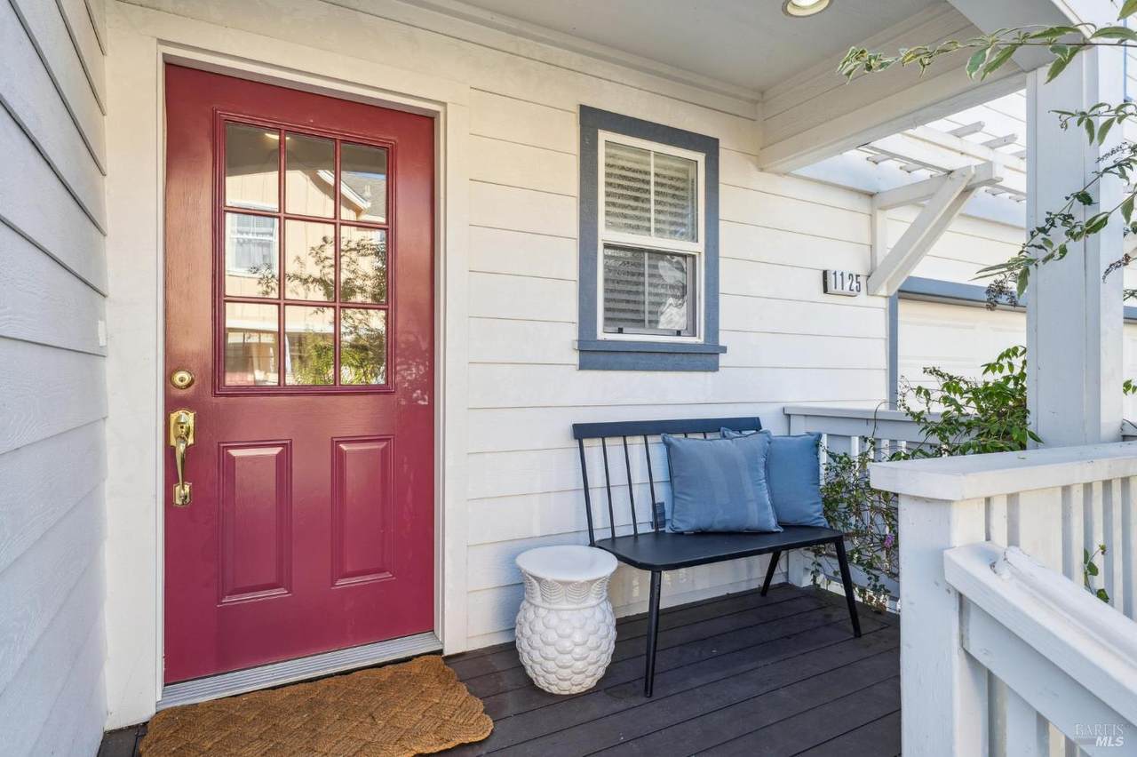 1125 Broadway - Photo 1