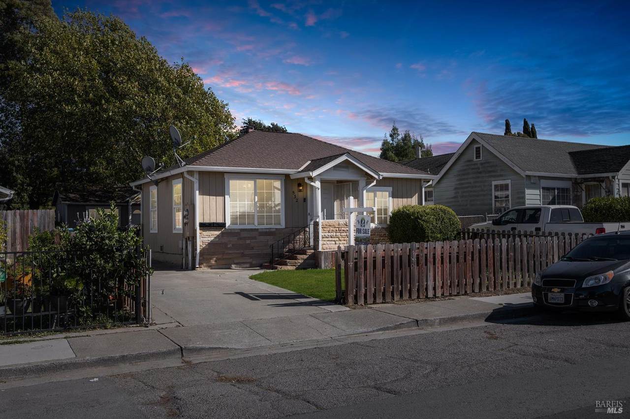 532 Almond Drive - Photo 1