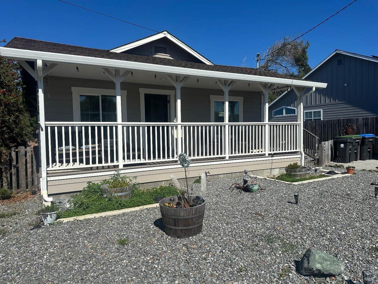 131 Halsey Way - Photo 1
