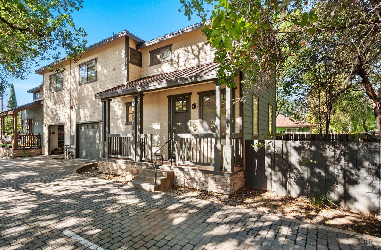 256 Rosebud Lane - Photo 1