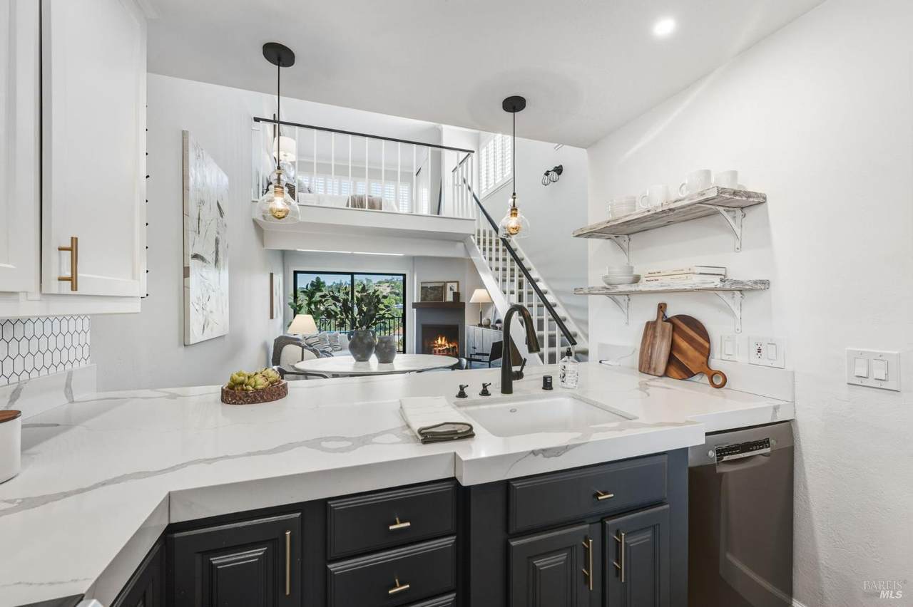 945 Via Casitas - Photo 1