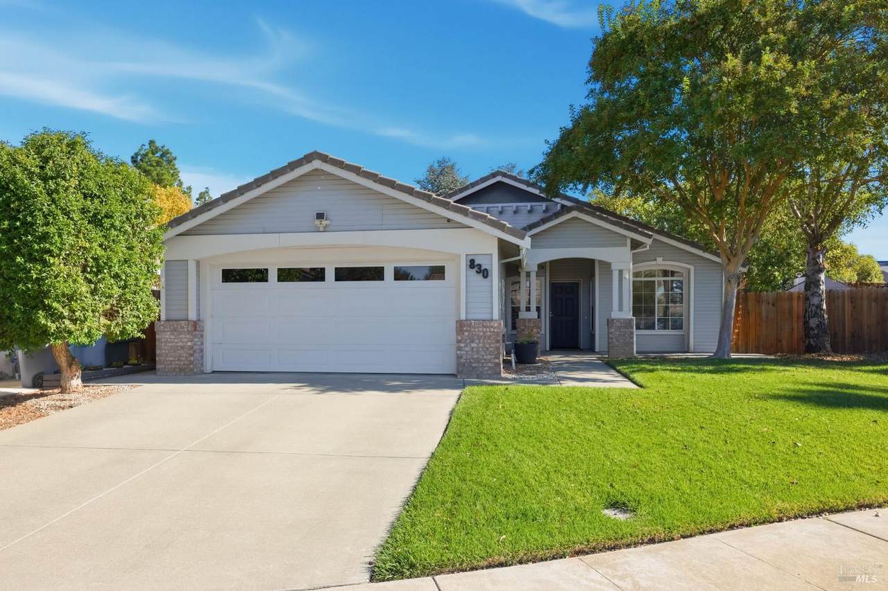 830 Green Drive - Photo 1