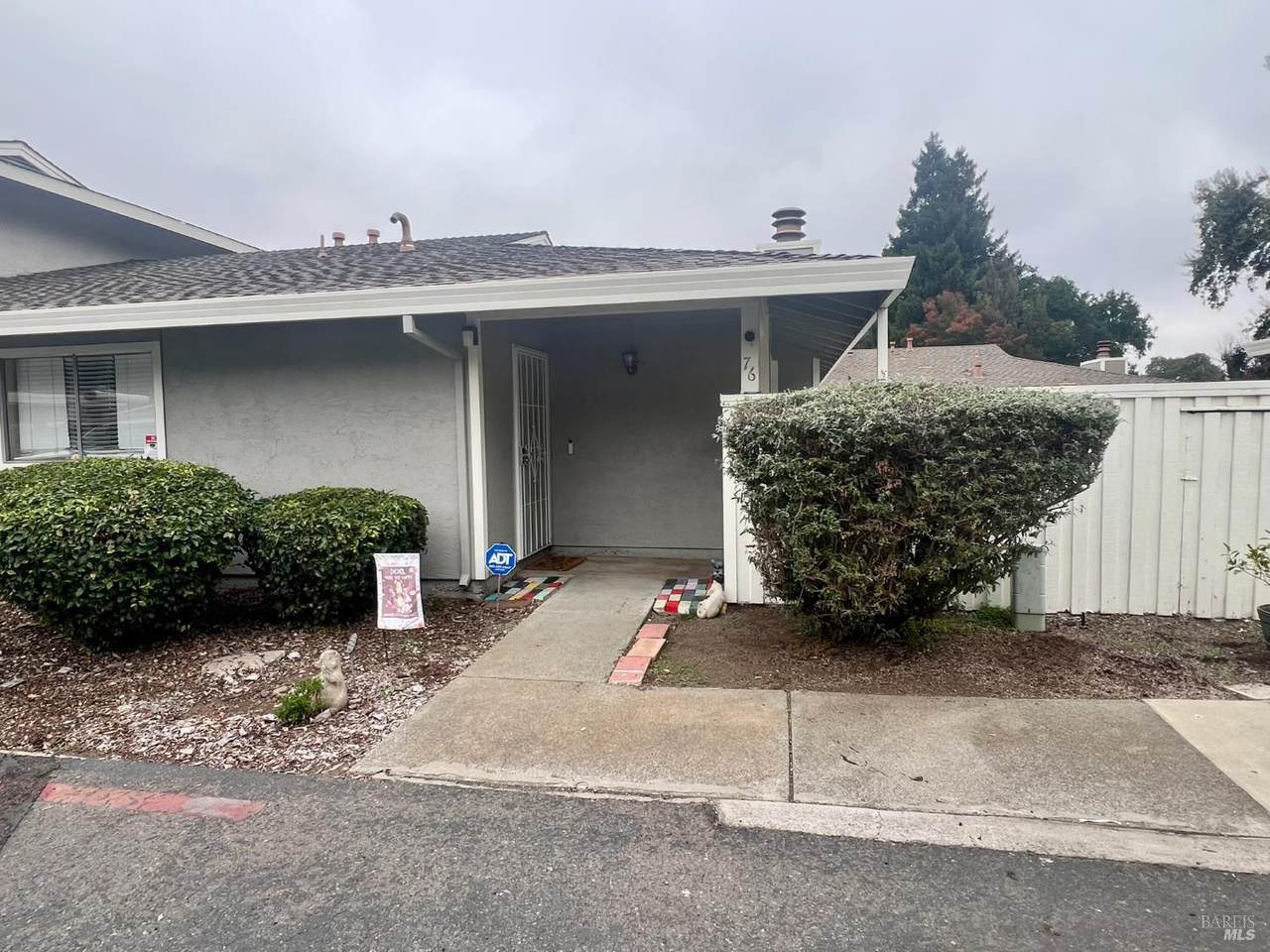 76 Belvedere Court - Photo 1