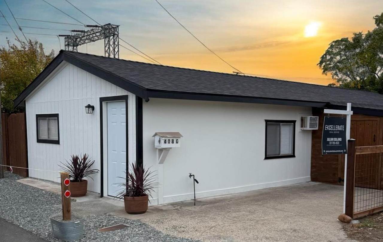 4080 Faunce Way - Photo 1