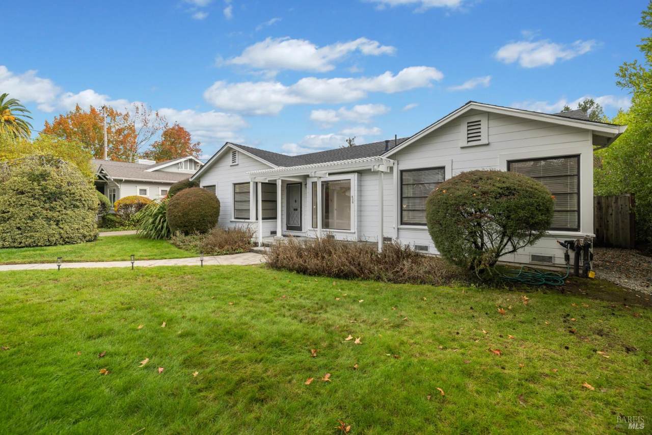 620 2nd Street - Photo 1