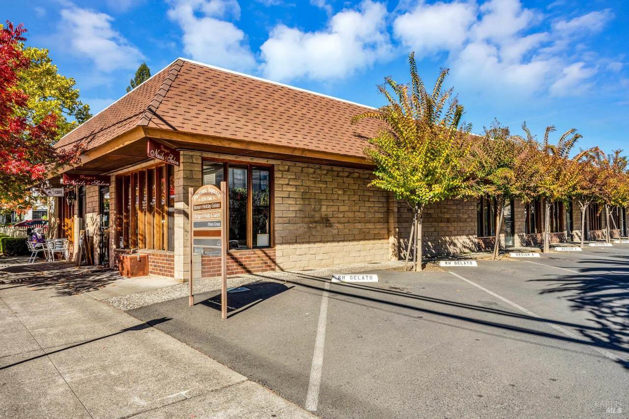 1336 Oak Avenue - Photo 1