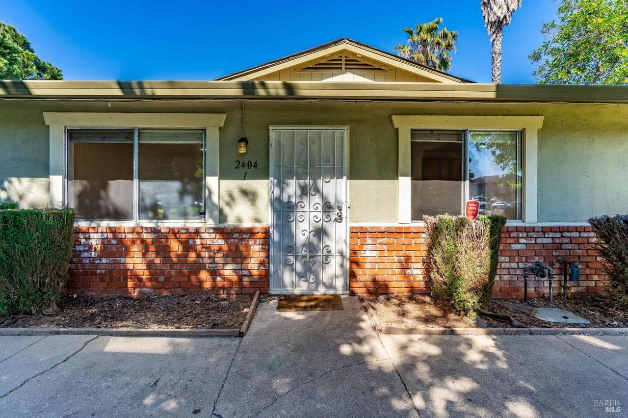 2404 Peppertree Court - Photo 1