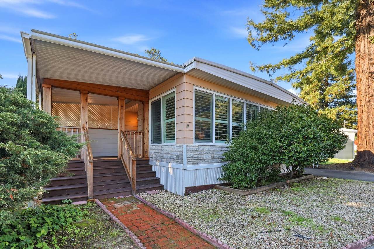 93 Napa Drive - Photo 1