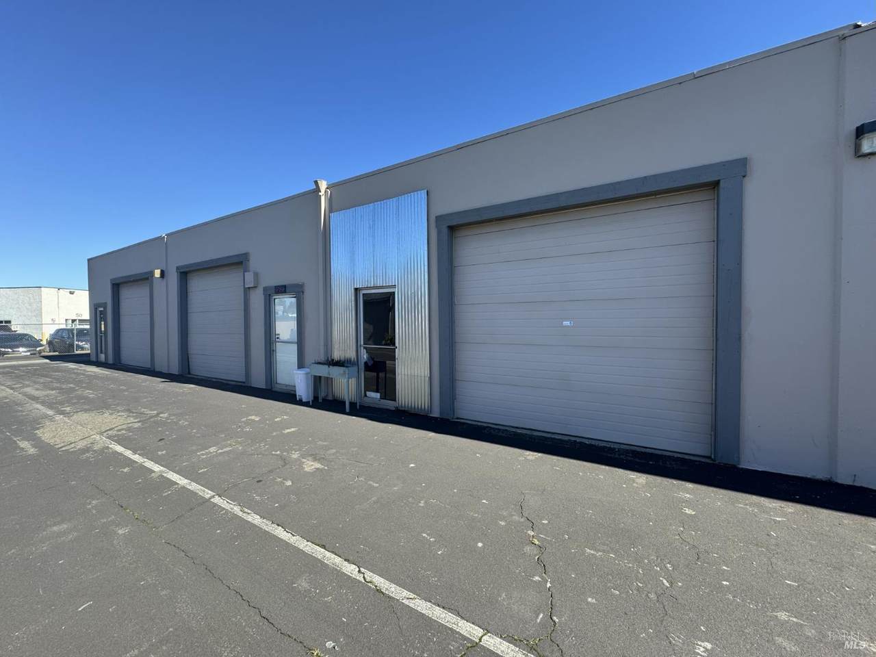 5786 Commerce Boulevard - Photo 1