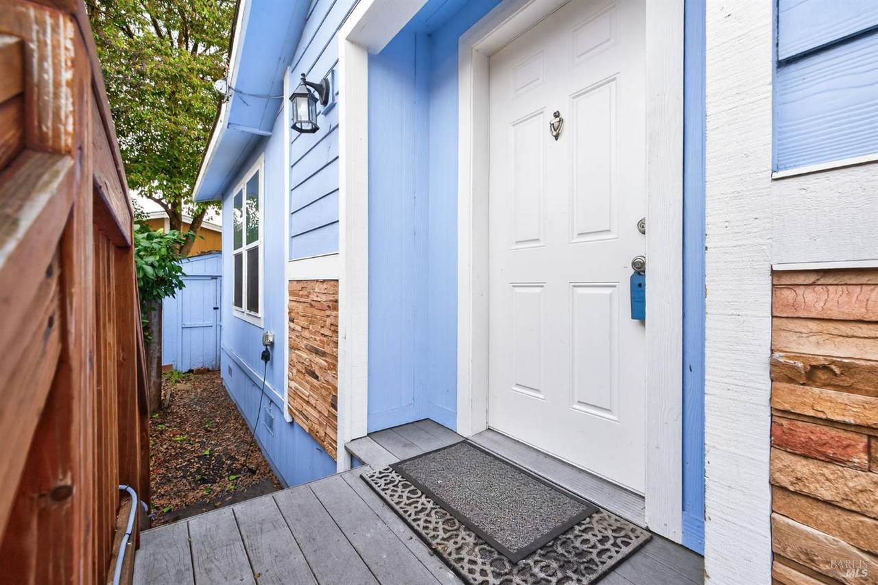 24 Leisure Park Circle - Photo 1