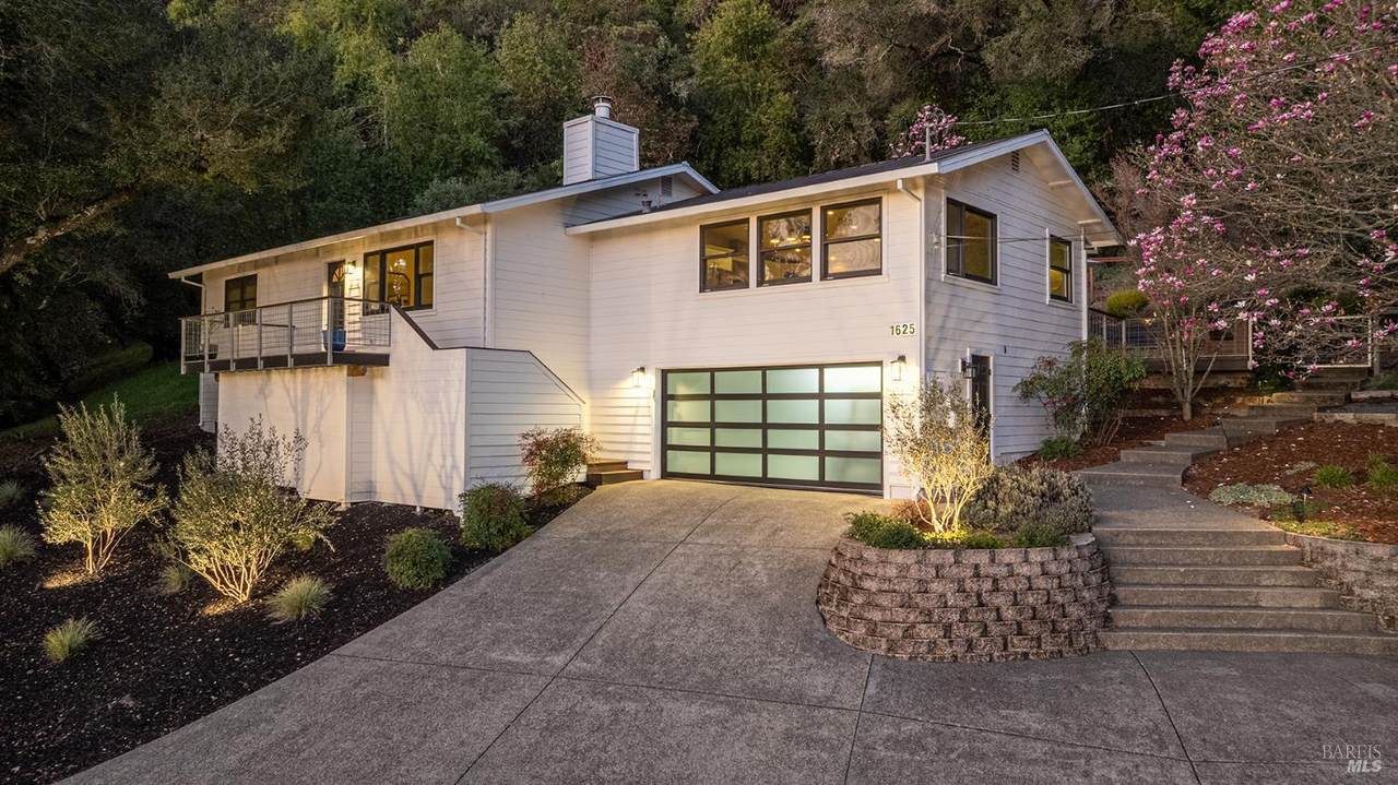 1625 Madrone Avenue - Photo 1