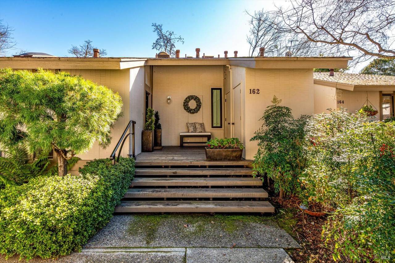 162 Bonnie Brook Drive - Photo 1