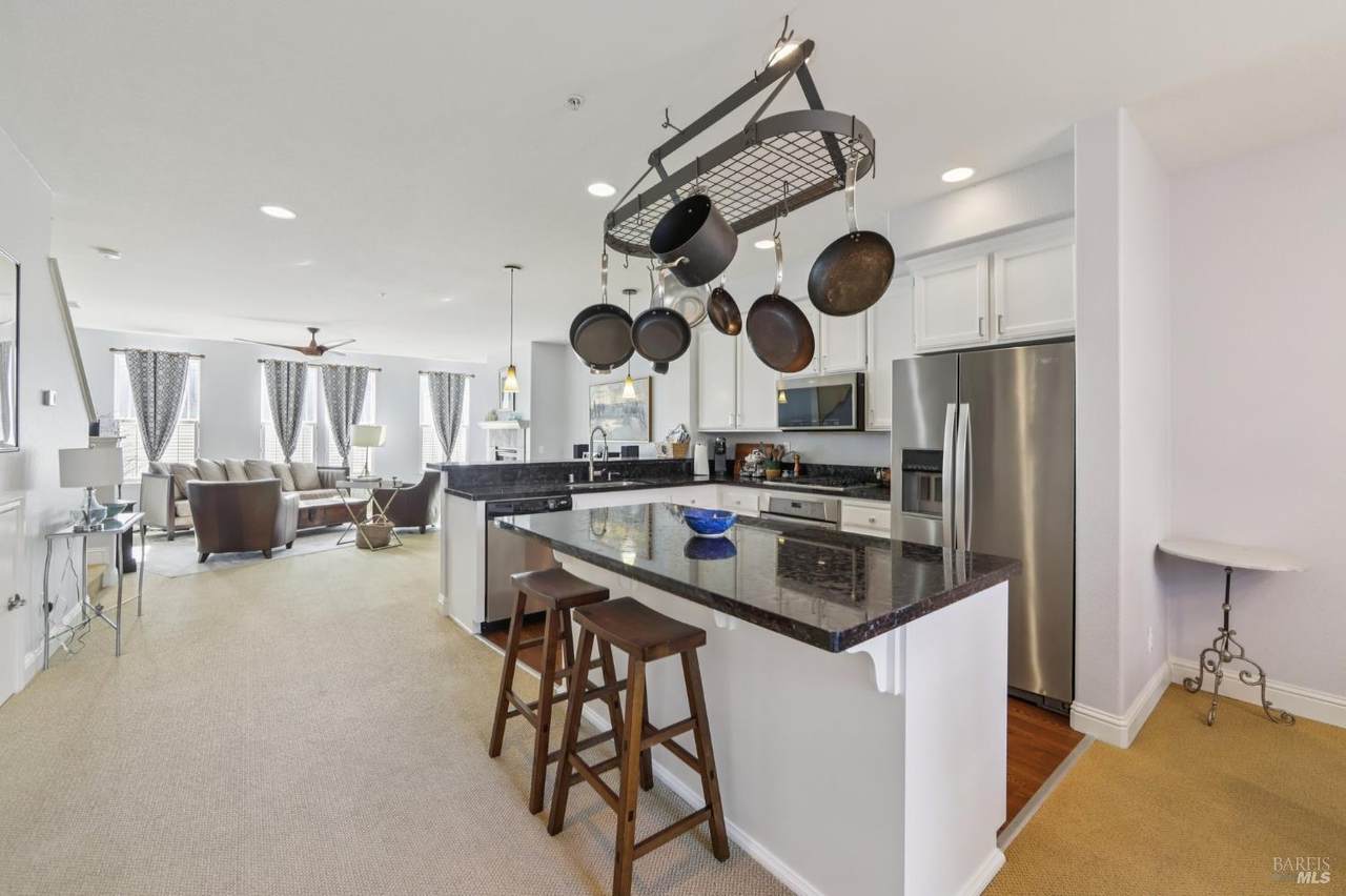 125 Johnson Street - Photo 1