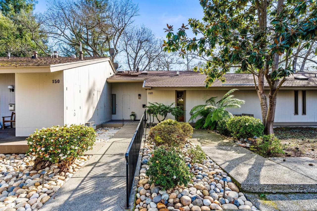 152 Bonnie Brook Drive - Photo 1