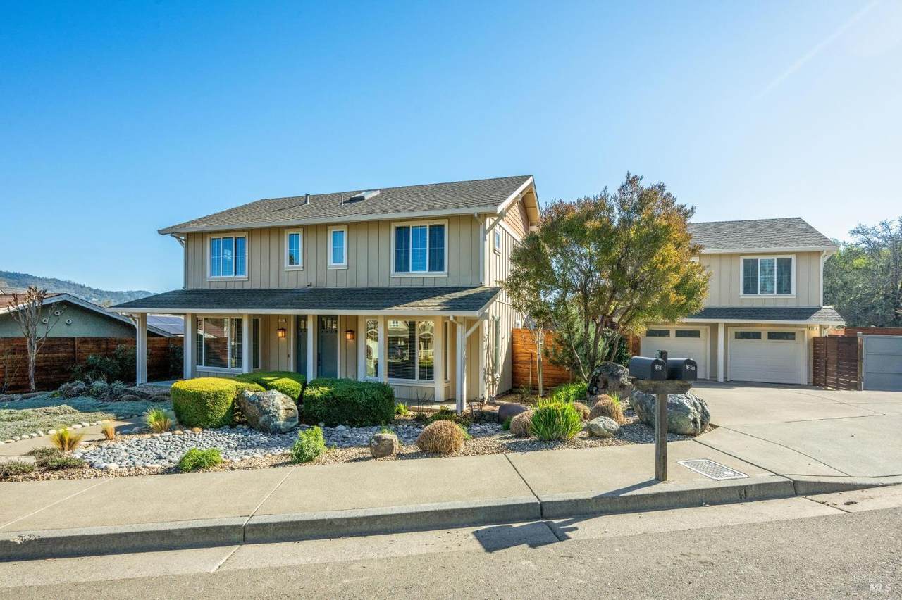 313 Sunrise Drive - Photo 1