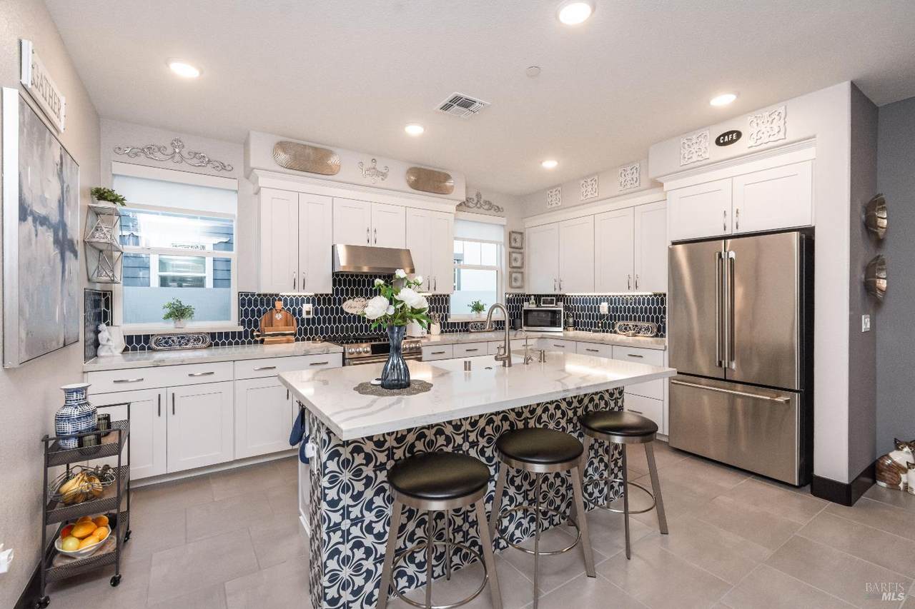 324 Pear Tree Terrace - Photo 1