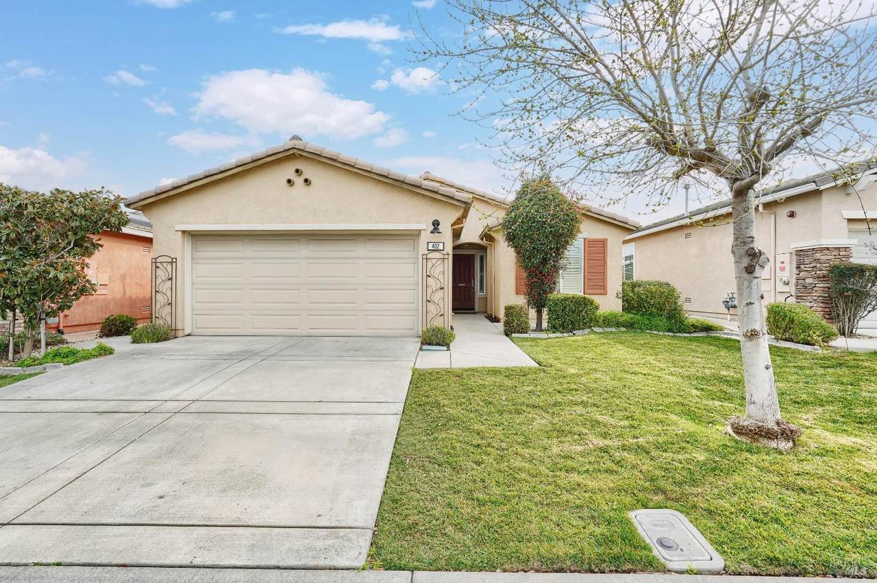 402 Birch Ridge Drive - Photo 1