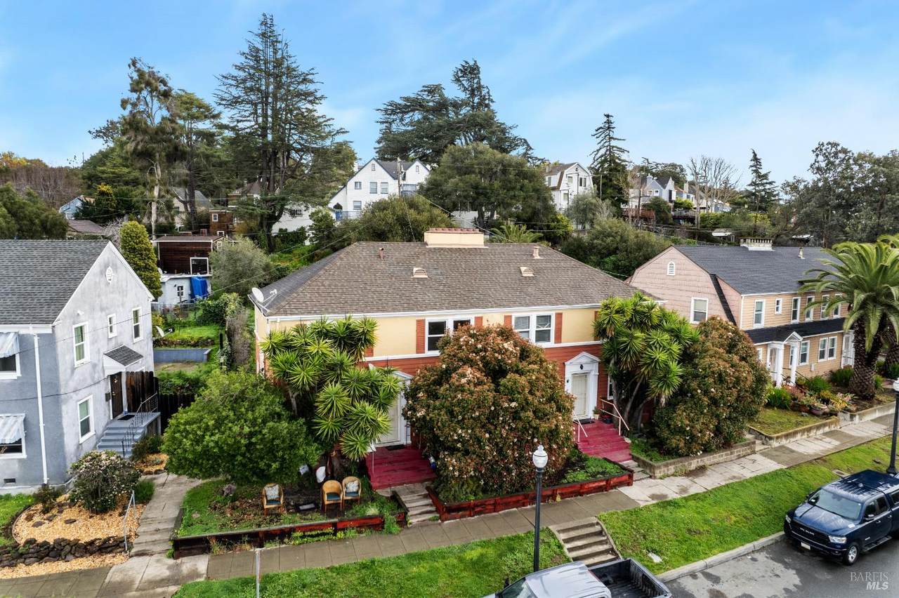 12 Daniels Avenue - Photo 1