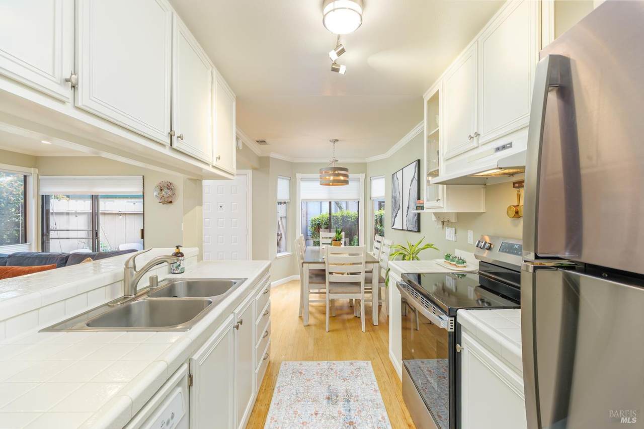 305 Silvio Lane - Photo 1