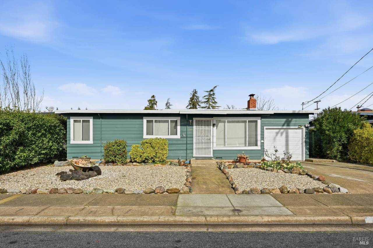 733 Leo Drive - Photo 1