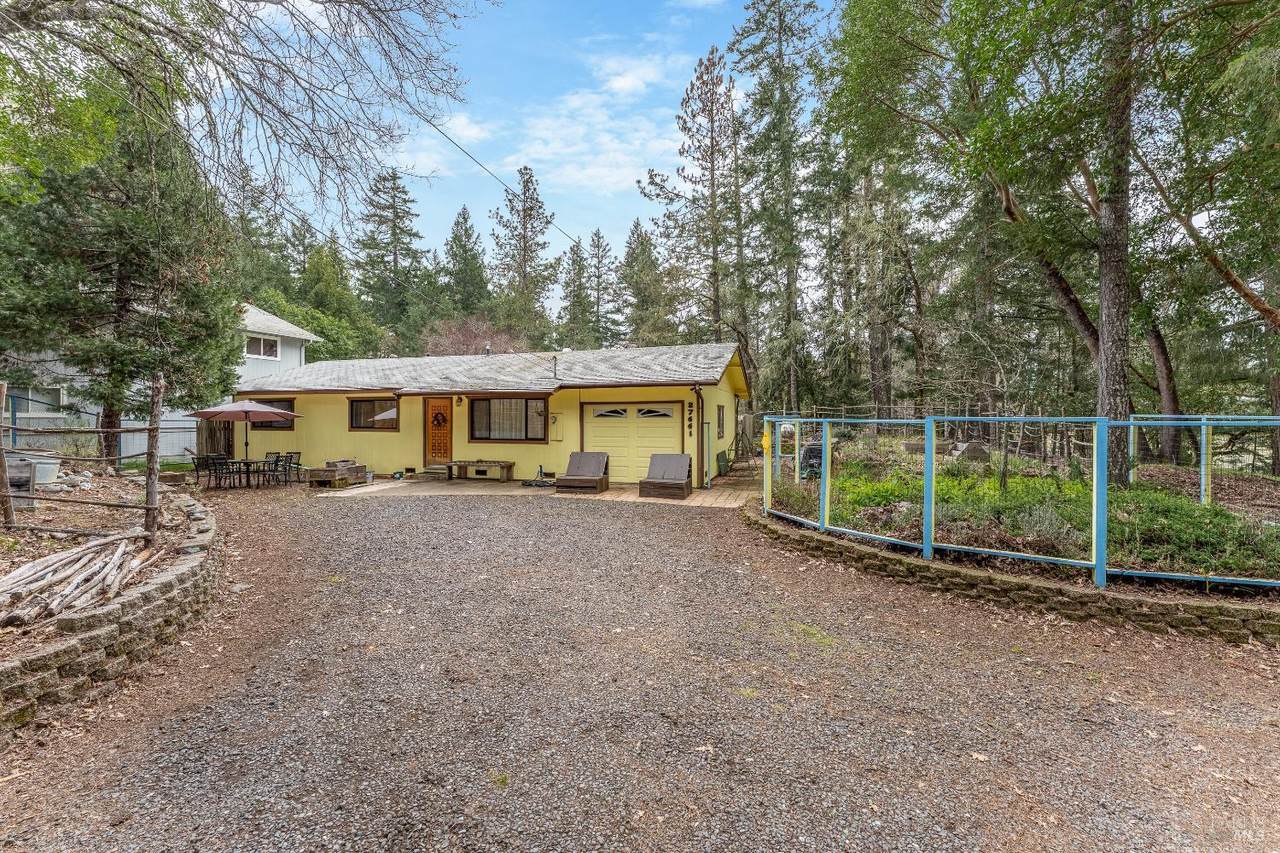 27431 Poppy Drive - Photo 1