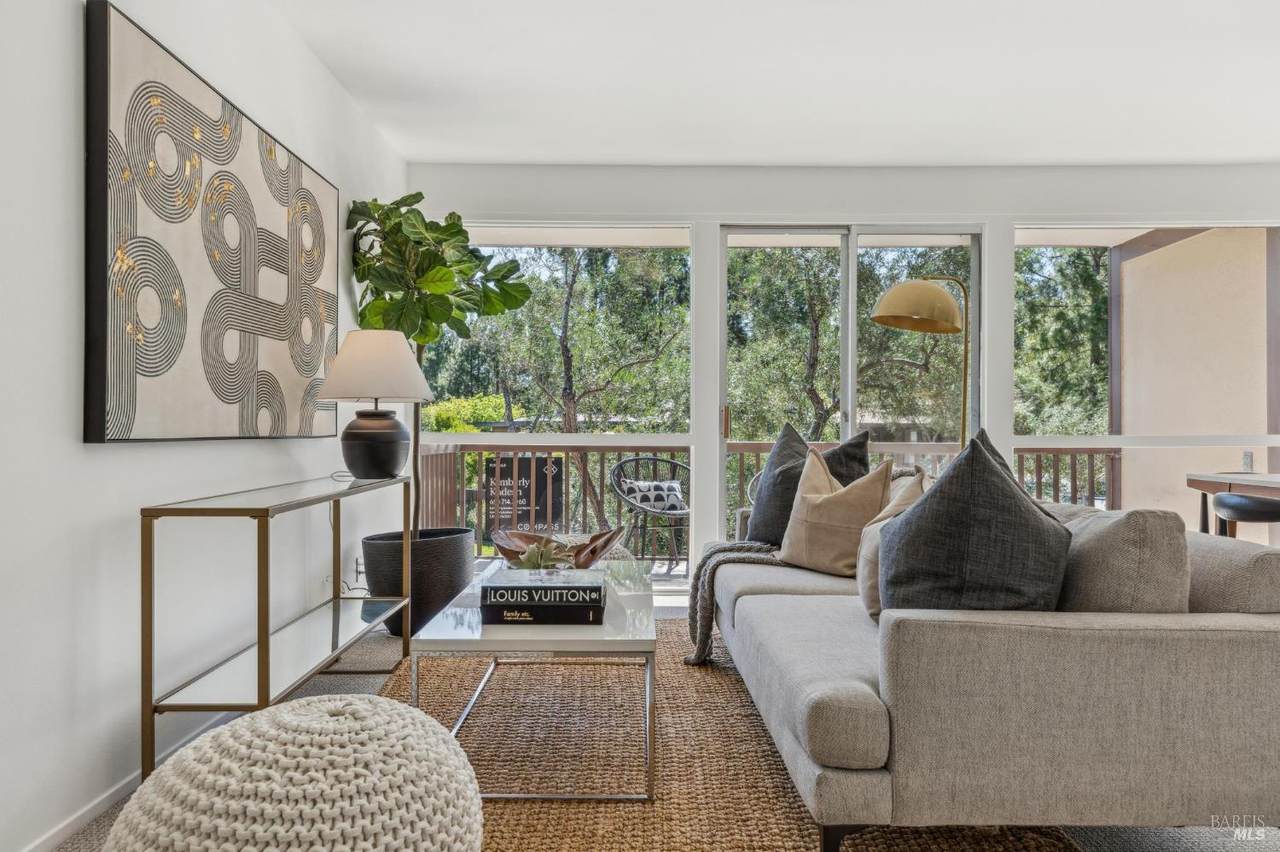 952 Lea Drive - Photo 1