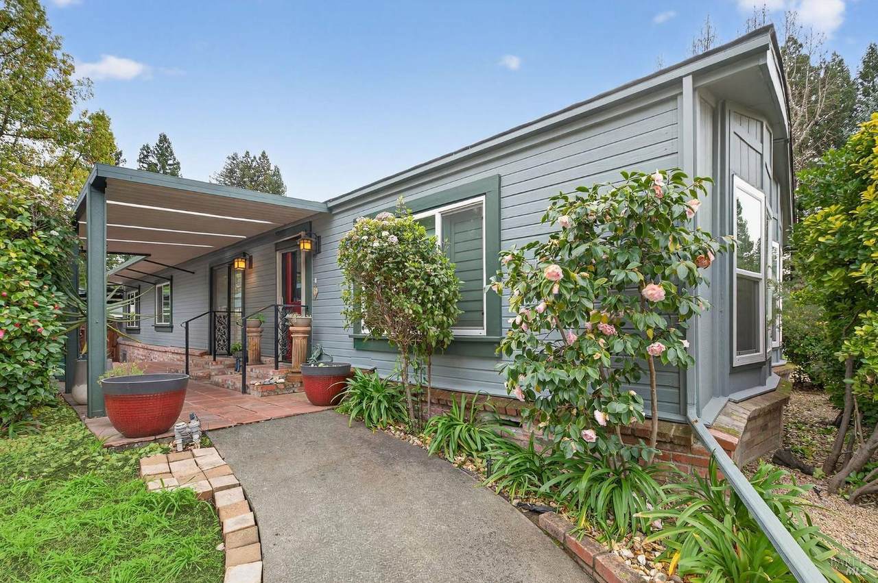 2 La Cuesta Court - Photo 1