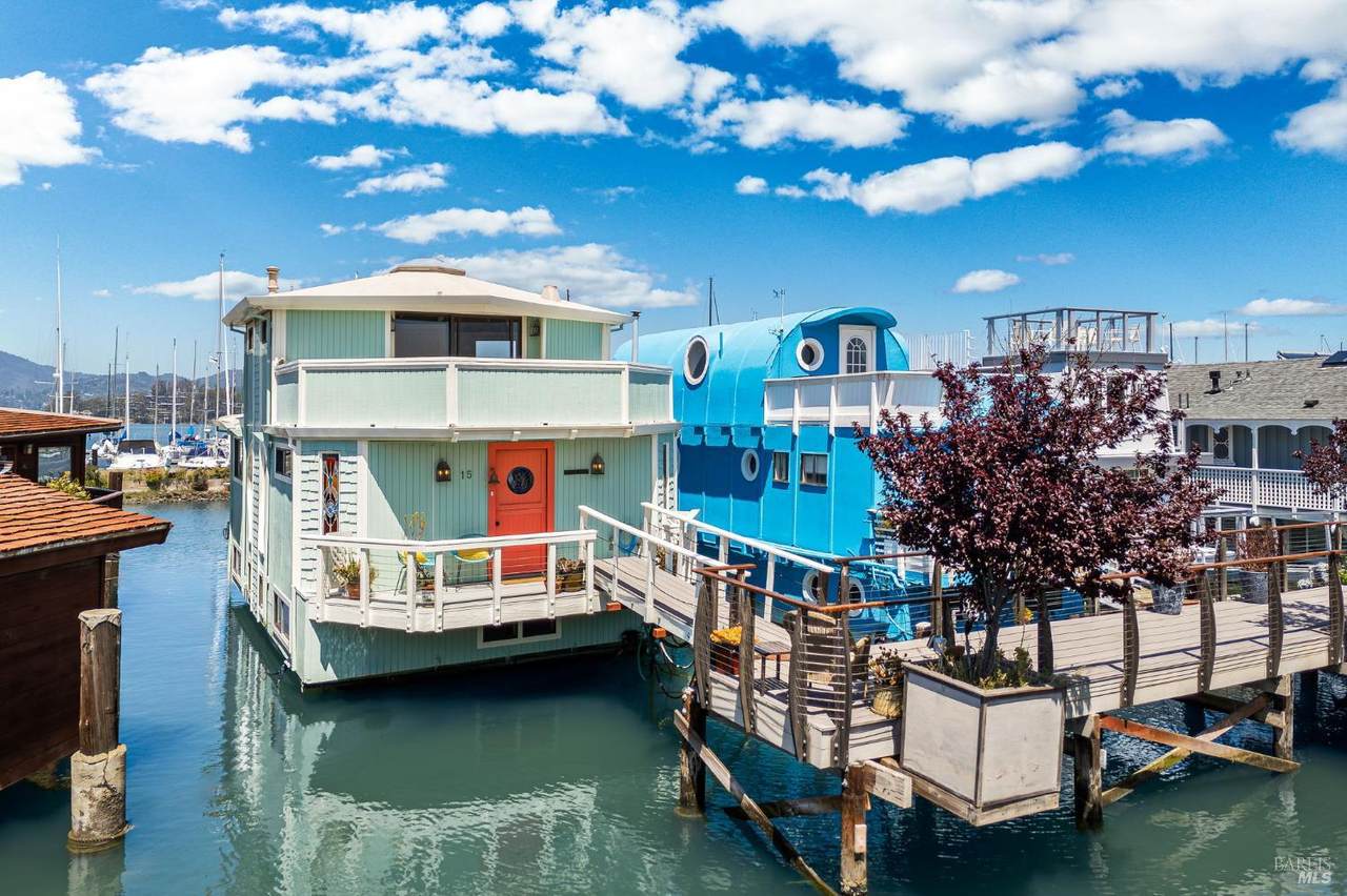 15 Yellow Ferry Dock - Photo 1