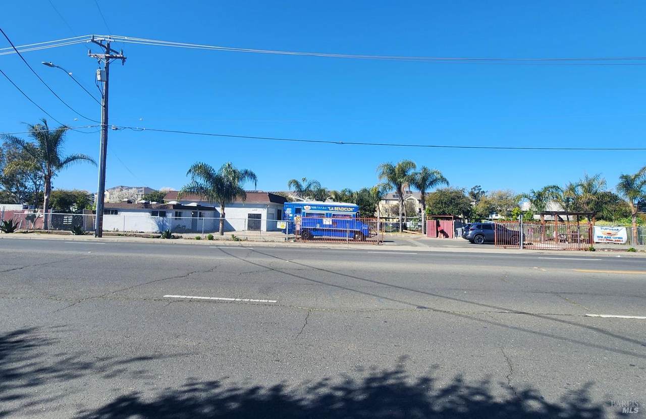 1749 Broadway Street - Photo 1