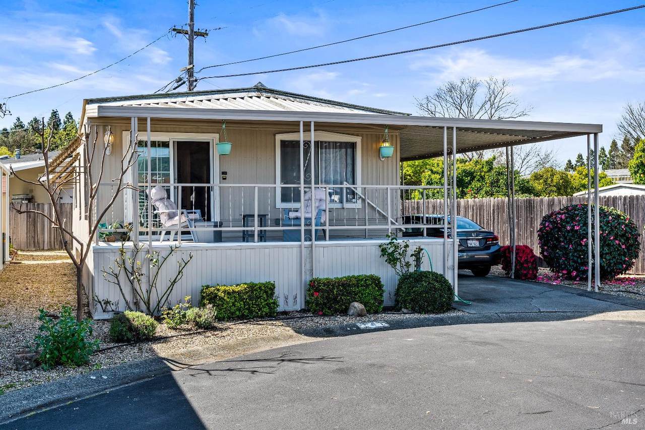 141 Chablis Circle - Photo 1