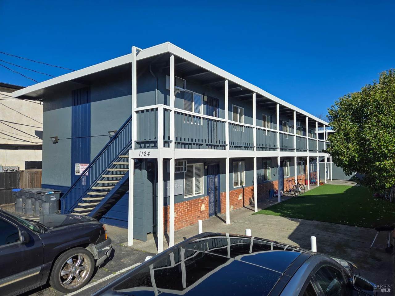 1124 Union Avenue - Photo 1