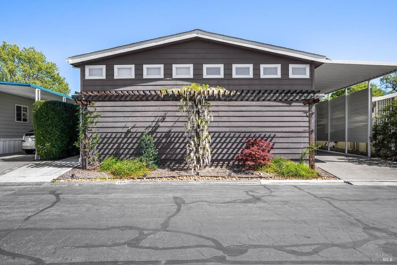 106 Shamrock Circle - Photo 1